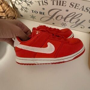 Nike Kids Dunk Low TD "Valentine's Day” sneakers size 10